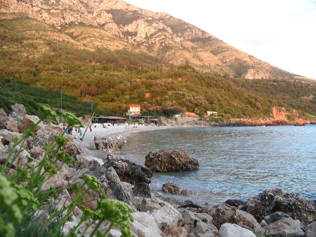 Rezevici Boutique Villa Petrovac Luaran gambar