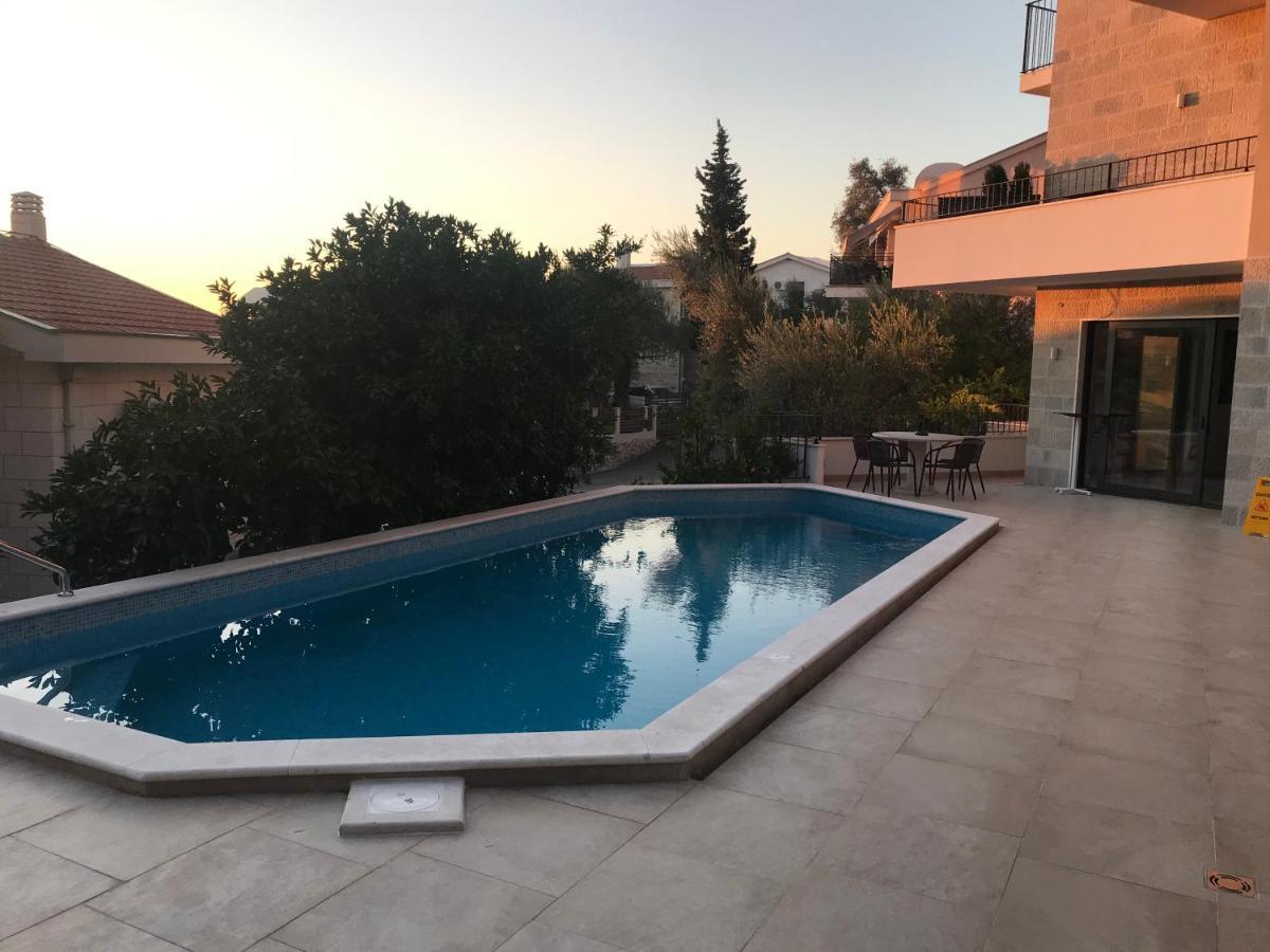 Rezevici Boutique Villa Petrovac Luaran gambar